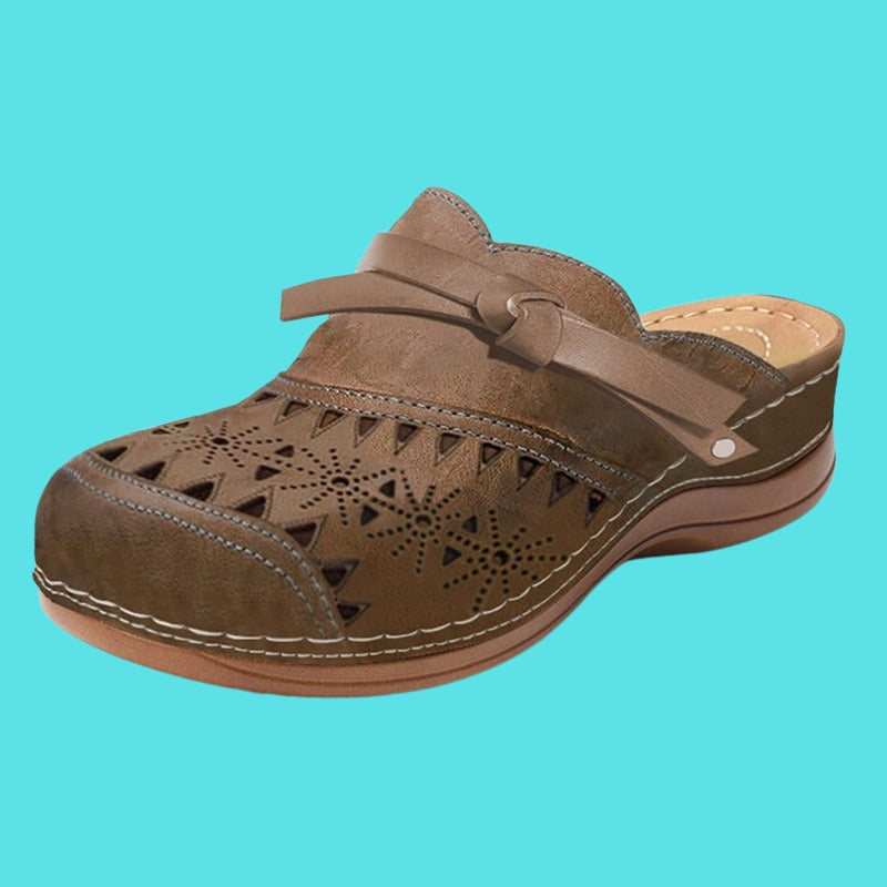 Nicholle - Mules Piatte Con Tacco a Punta Arco Cavo
