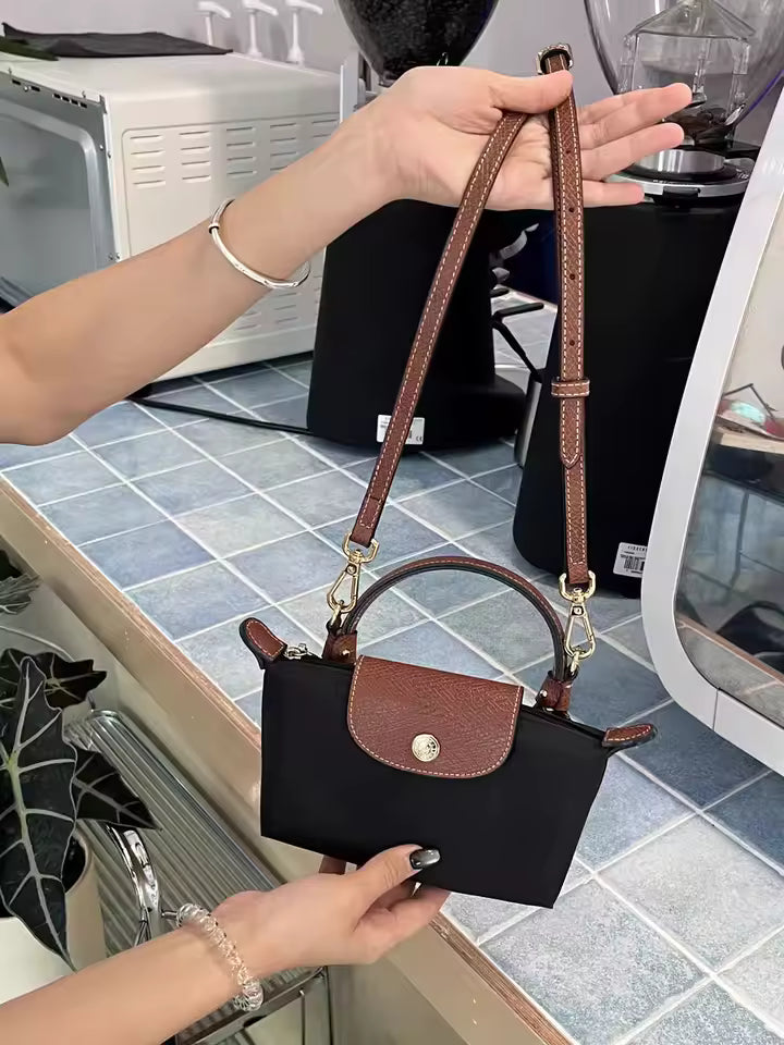 Alessandra – Mini Borsa a Tracolla Compatta