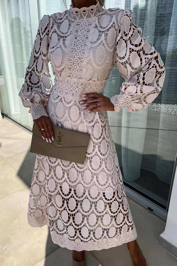 Liza | Abito romantico in pizzo