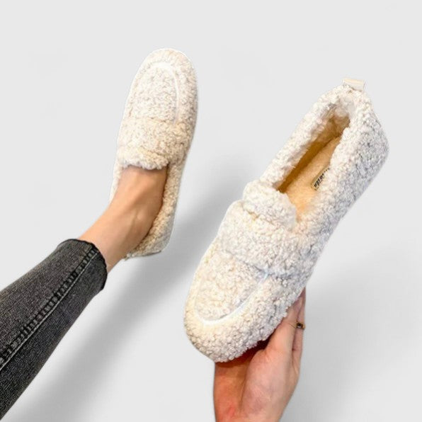 Solenne | Pantofole Calde dal Design Elegante