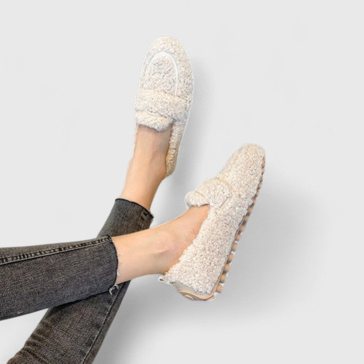 Solenne | Pantofole Calde dal Design Elegante
