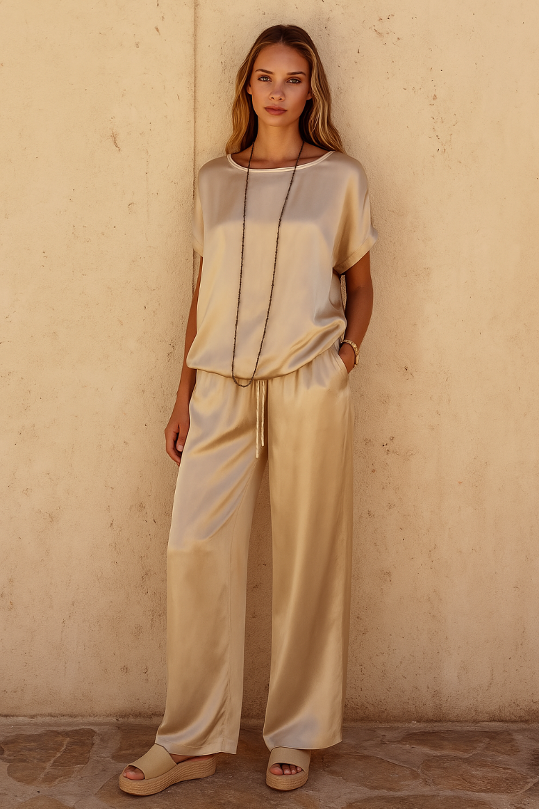 Isabella | Completo da donna in tessuto effetto seta